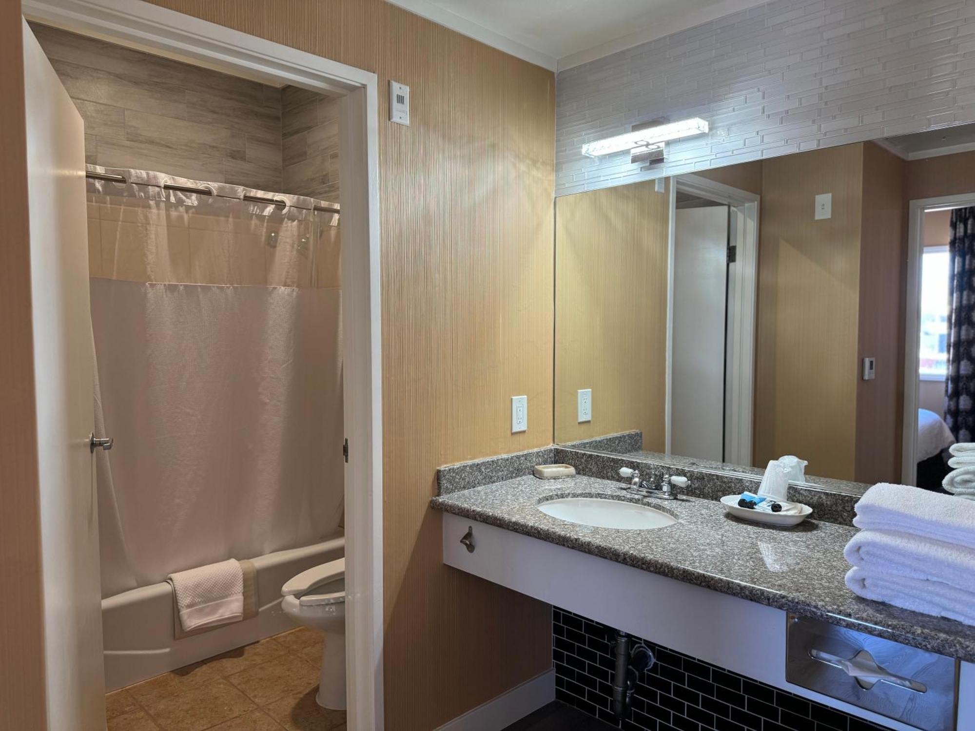 Garden Suite Hotel And Resort Los Angeles Exterior photo