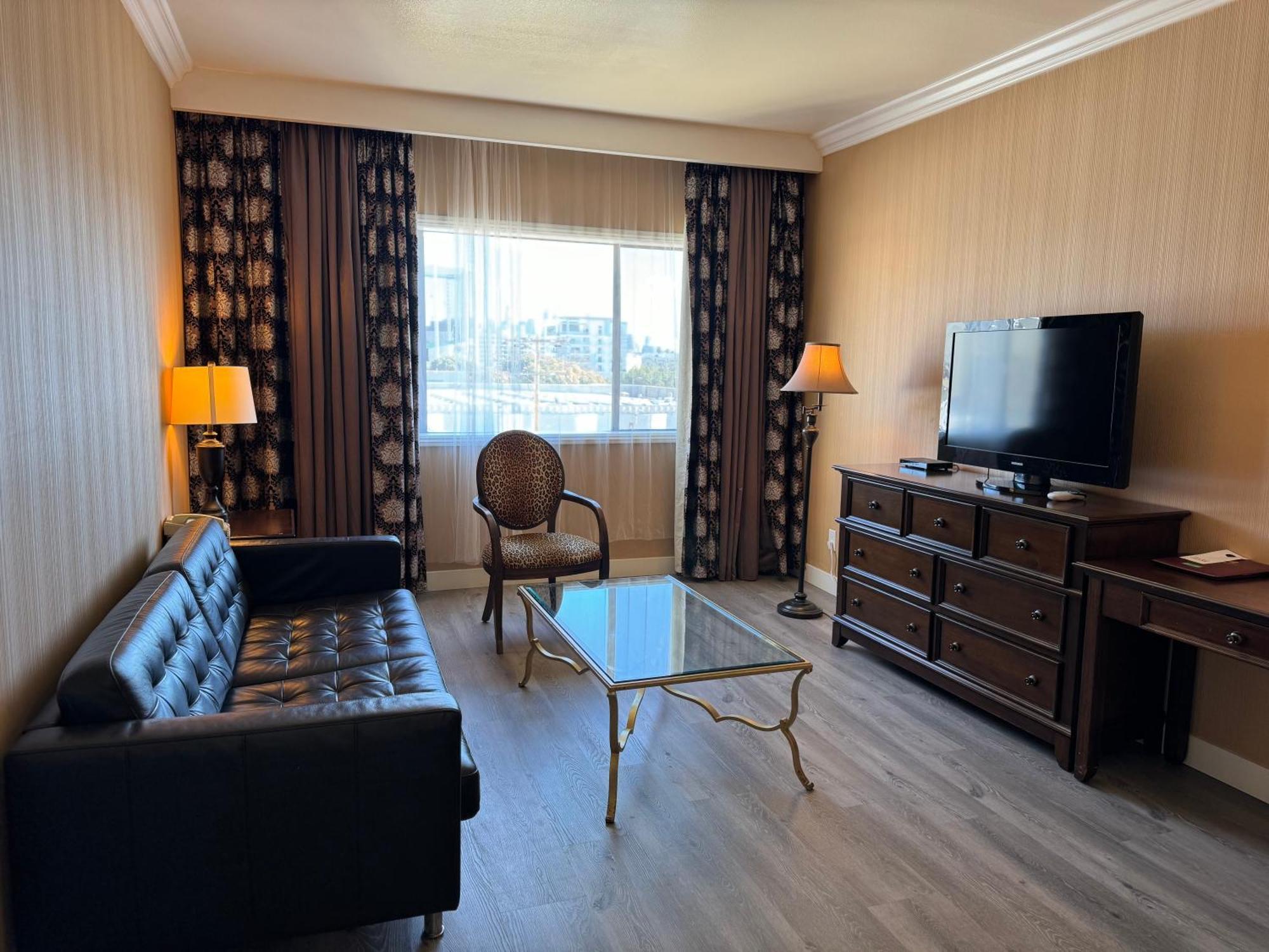 Garden Suite Hotel And Resort Los Angeles Exterior photo